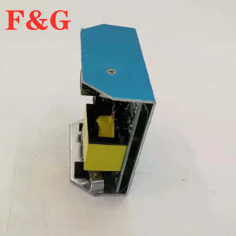 F &amp G-125-24 7x10 W RGBW 4 в 1 Мини-Светодиодная головка источник питания 24 В напряжение на