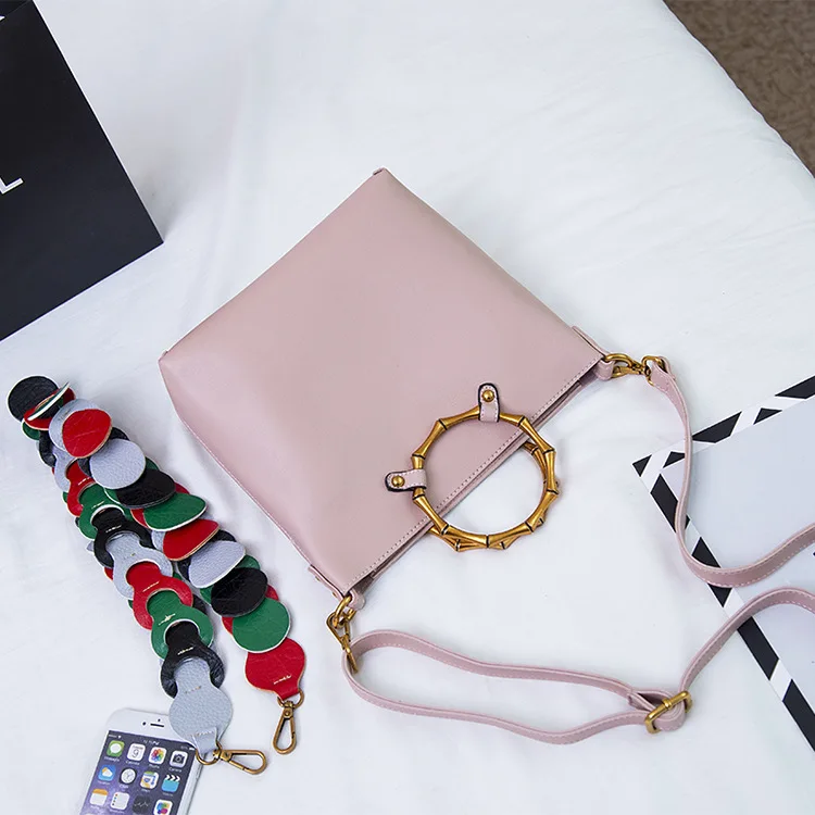 Новое поступление дамская сумочка с металлическими ручками сумка на плечо