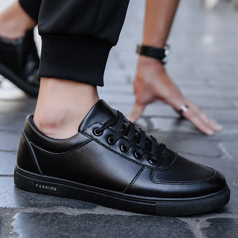 New Hot Sale Men Skateboarding Shoes Lace Up Comfortable Men's Shoes Ultralight Walking Sneakers Size 39-44 Dropshipping