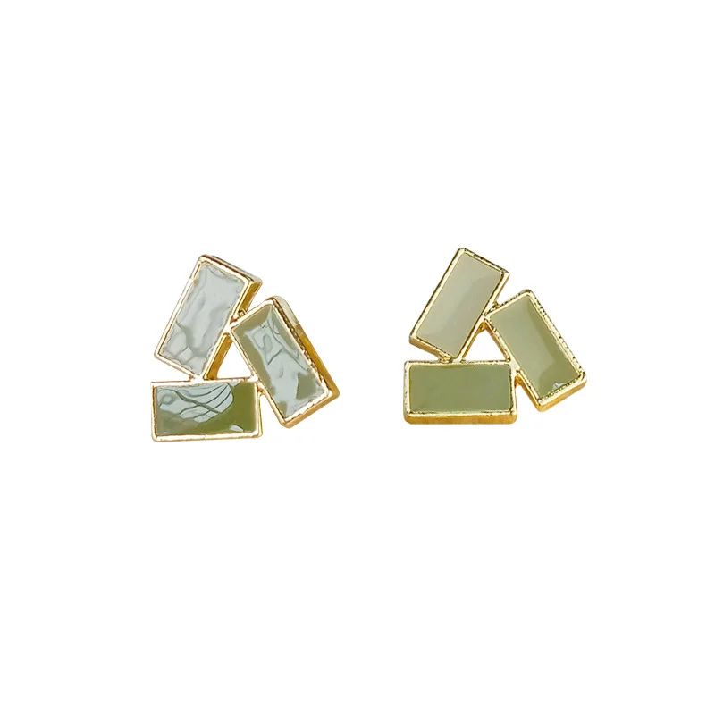 

2020 Cute Green Enamel Hollow Triangle Stud Earrings For Women Small Geometric Studs Earring Pendientes Brincos Oorbellen