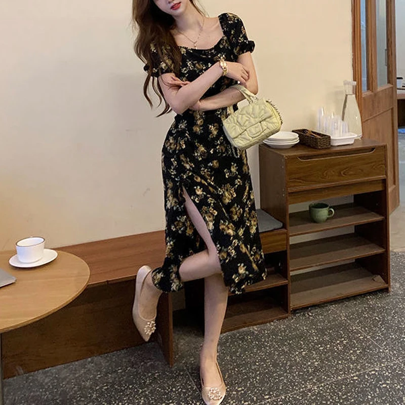 

Elegant Floral Dress Women Short Sleeve Midi Vintage Dress Square Collar French Retro Sexy Party Dress 2021 Summer Korean Style