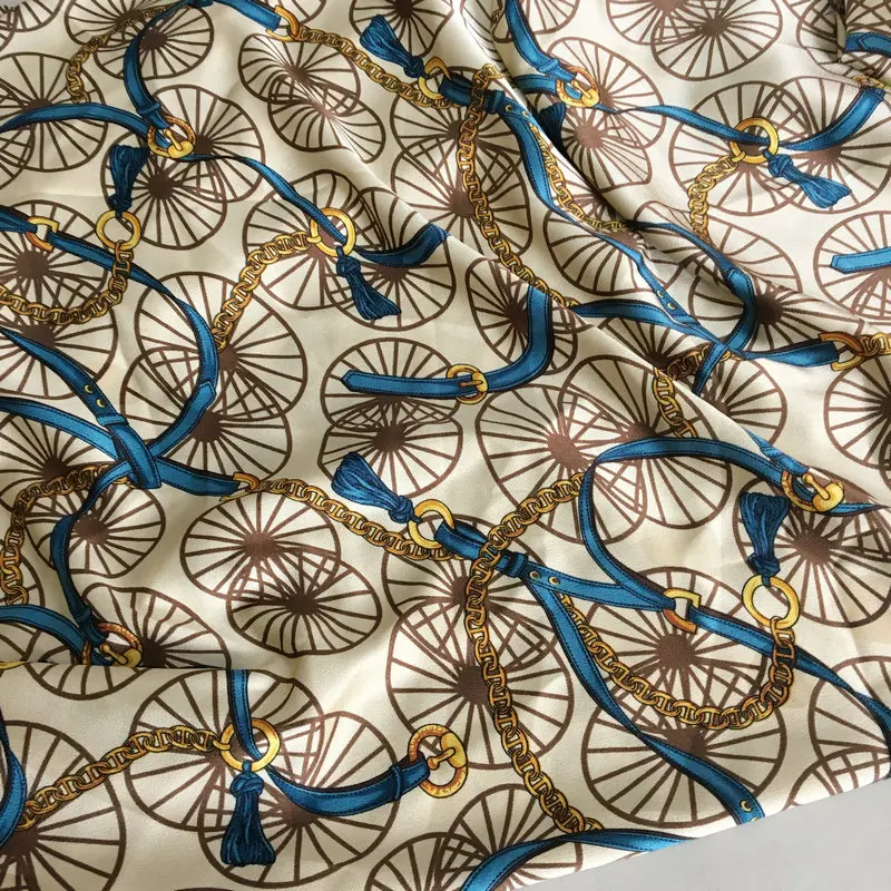 Карета и цепочка с лошадью напечатанная эластичная атласная ткань tissu au meter яркий