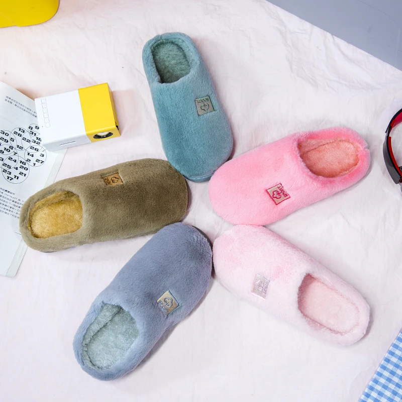 Зимние тапочки женская домашняя обувь нескользящие домашние с мехом теплые