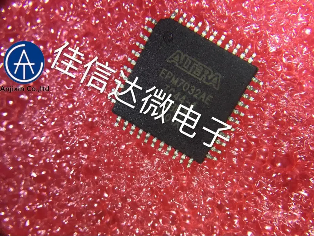 

10pcs 100% orginal new in stock EPM7032AETC44-4 TQFP44