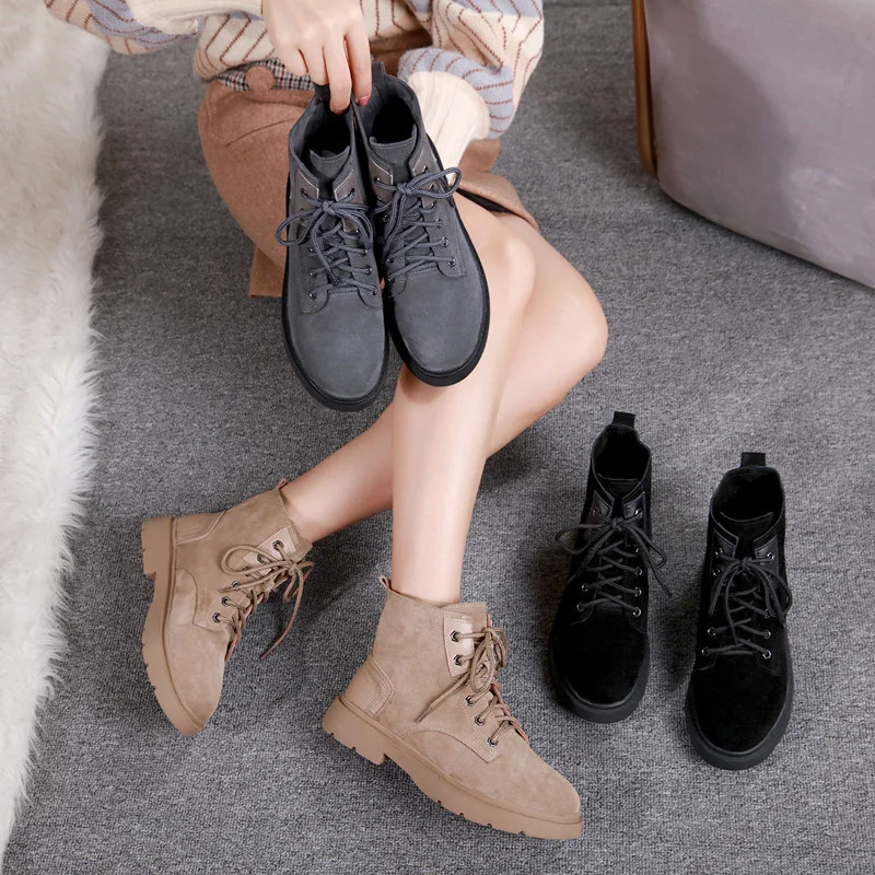 

Autumn 2019 new British lace up boots fashion motorcycle boots versatile short boots large women's single boots