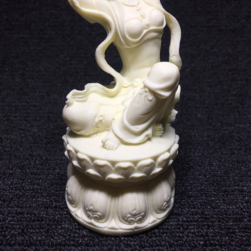 Статуэтка для девочки Lotus Пипа декоративная Современная Белая поделка 17 см