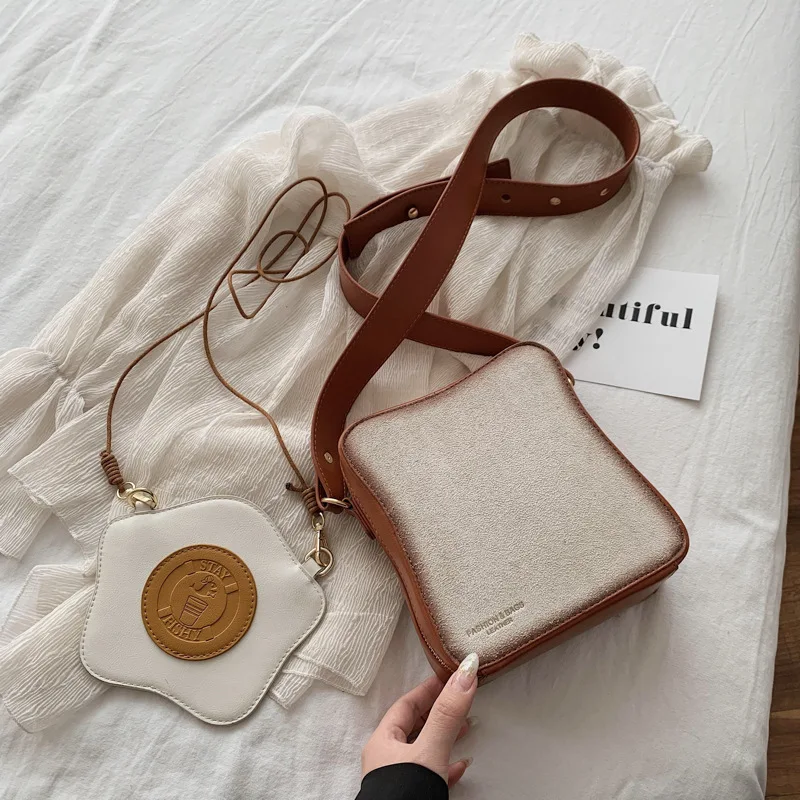 

2021 Spring And Summer New Bread Omelette Personality Creative Breakfast Cute Fashion One Shoulder 1+1 Women Niche Designer Bag