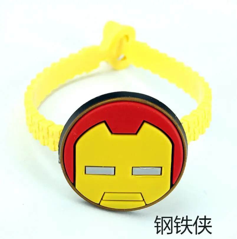 Iron man 12 шт/лот логотип супергероя Шарм силиконовый браслет Супермен Человек-паук Железный человек Бэтмен США капитанский браслет для детей подарок для детей - Окраска металла: Iron man