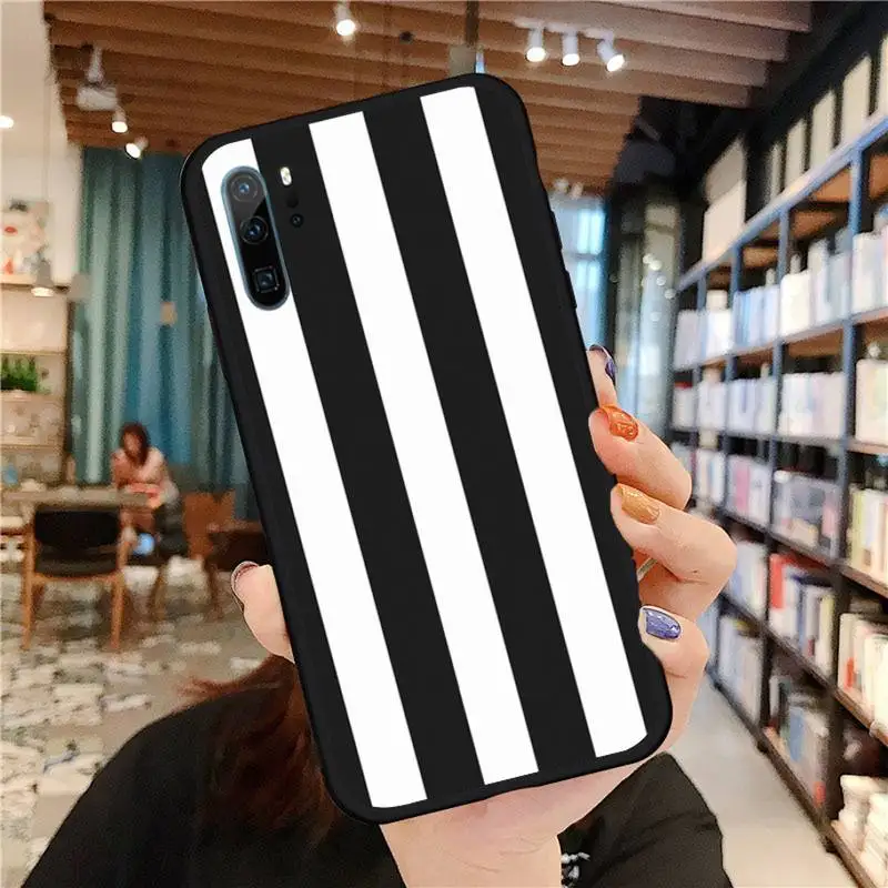 

Black and white checked cattle Phone Case For Huawei honor Mate P 9 10 20 30 40 Pro 10i 7 8 a x Lite nova 5t