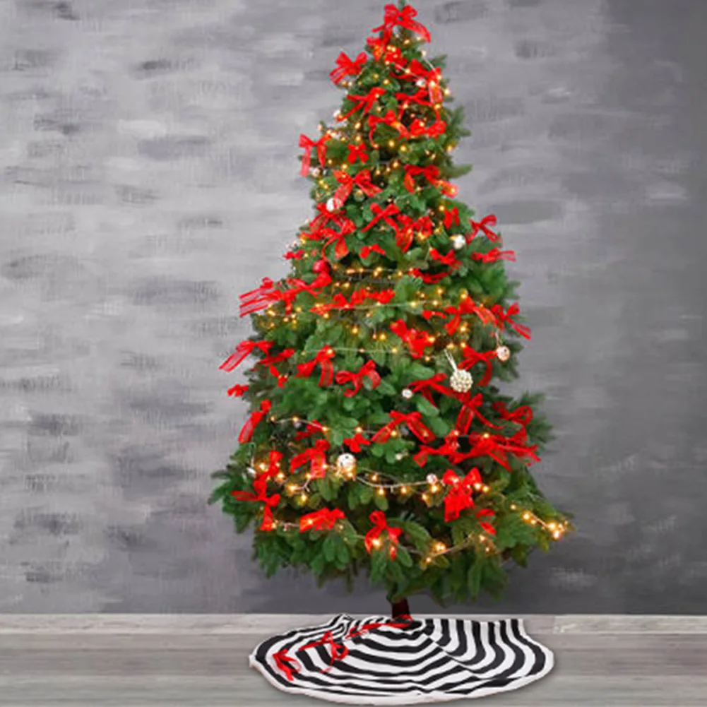 

Black And White Christmas Tree Skirt Atmosphere Family Party Holiday Folding Floor Mat Home Decoration Accessories