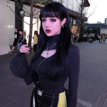 Женская футболка с металлическим кольцом черная в стиле Харадзюку готическом