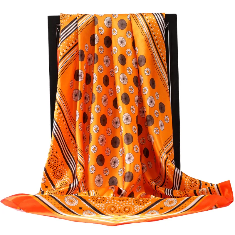 

2021 Fashion Dustproof Bandanna Popular Dot Print Beach Shawls Female 90X90CM Handkerchief Luxury Summer Sunscreen Silk Scarves