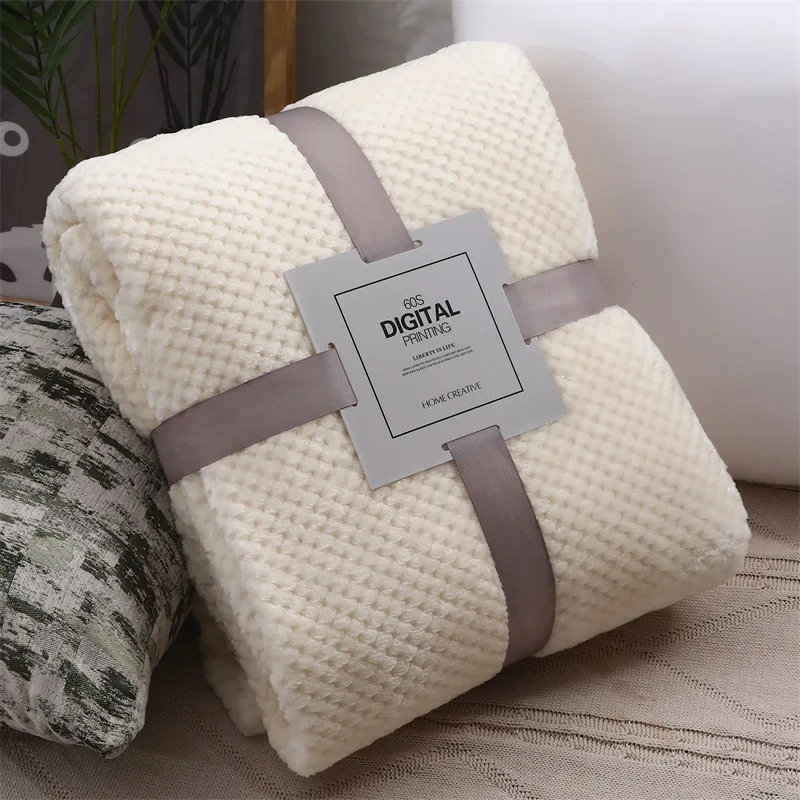 

Soft and Warm Flannel Blanket Thickened Solid Color Pineapple Grid Sofa Blanket Fluffy Grid Coral Fleece Office Blanket