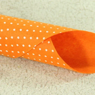 Полиэфирная акриловая войлочная ткань в горошек толщиной 1 мм 30 см x на лист 20