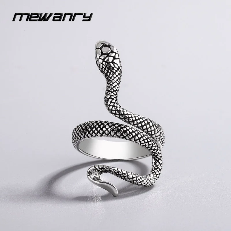 

Женское кольцо из серебра 925 пробы со змеиным рисунком