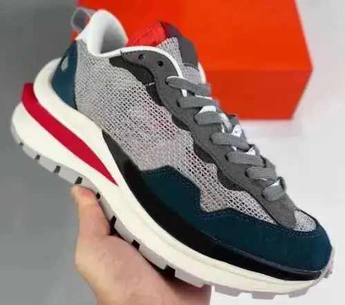 

High Quality Men Classic Running Shoes LDWaffle Trainers Triple Black White Green Reverse Designer Sports Trainers Sneakers