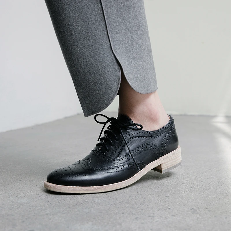 Женские туфли-оксфорды в британском стиле MEZEREON кожаные туфли дерби на плоской