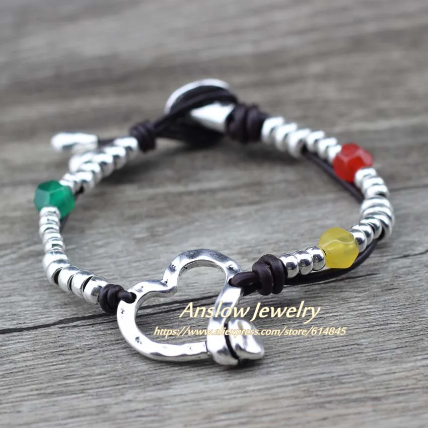 Женский кожаный браслет на запястье Anslow черный ручной работы с сердечками и