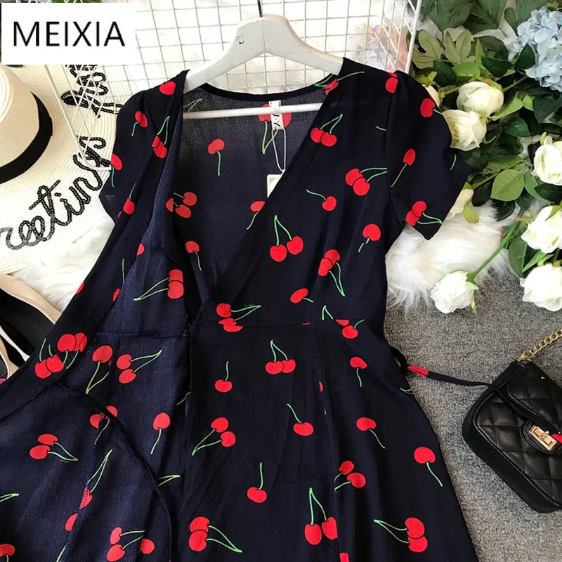 Летнее цельнокроеное длинное платье с запахом вишни тонким цветочным шифоновым