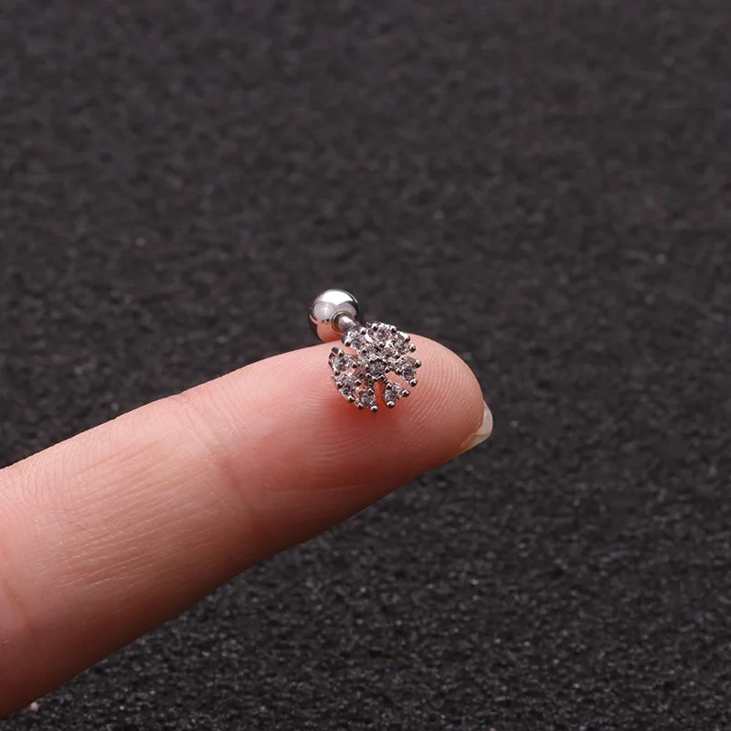 1 шт. 16 г квадратные серьги-гвоздики из нержавеющей стали с сердечком и кубическим