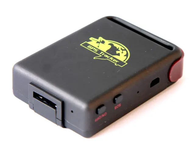 Четырехдиапазонный Персональный Gps трекер tk102B автомобиль GSM GPS GPRS Отслеживающие
