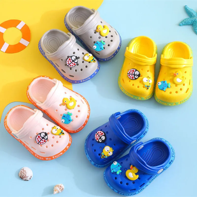 Enlarge 2021 New Kids Hole Sandals Mules & Clogs Summer Baby Boys Girls Flat Heels Solid Cartoon Slippers Children's Toddler shoes