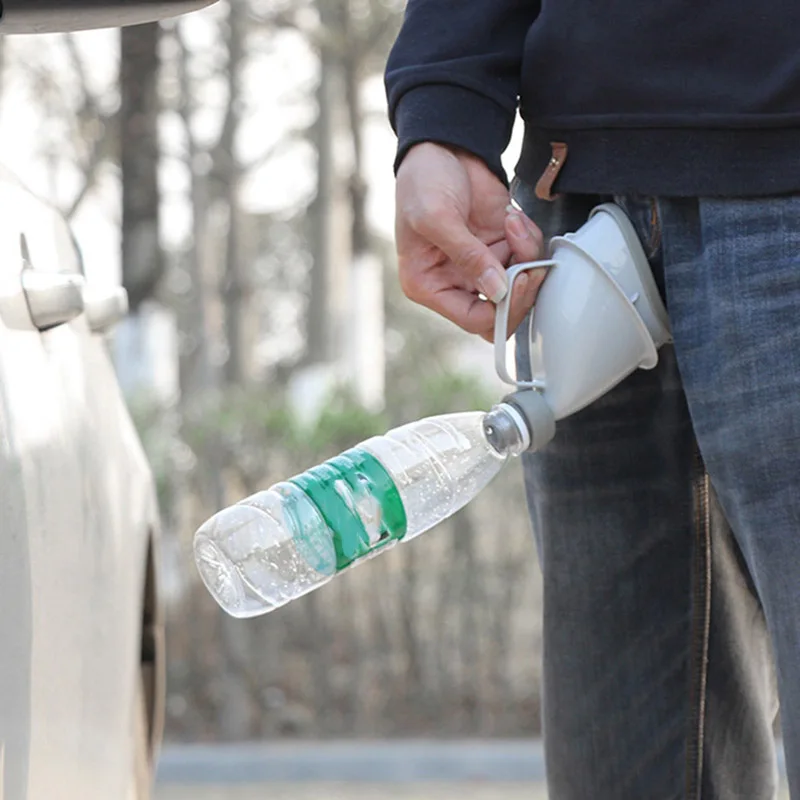 Портативное устройство для мочеиспускания использования в автомобиле на улице