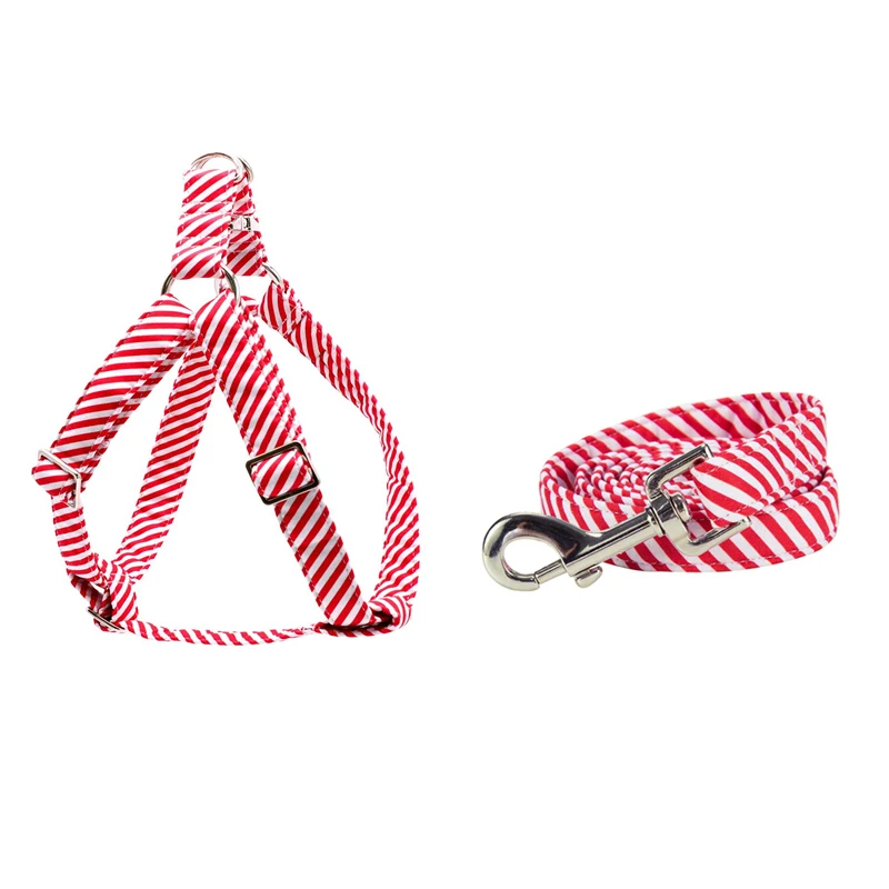 

Unique Style Paws Christmas Cotton Dog Harness with Bowtie Red Strip Christmas Dog Leash Adjustable Buckle Pet Supplies