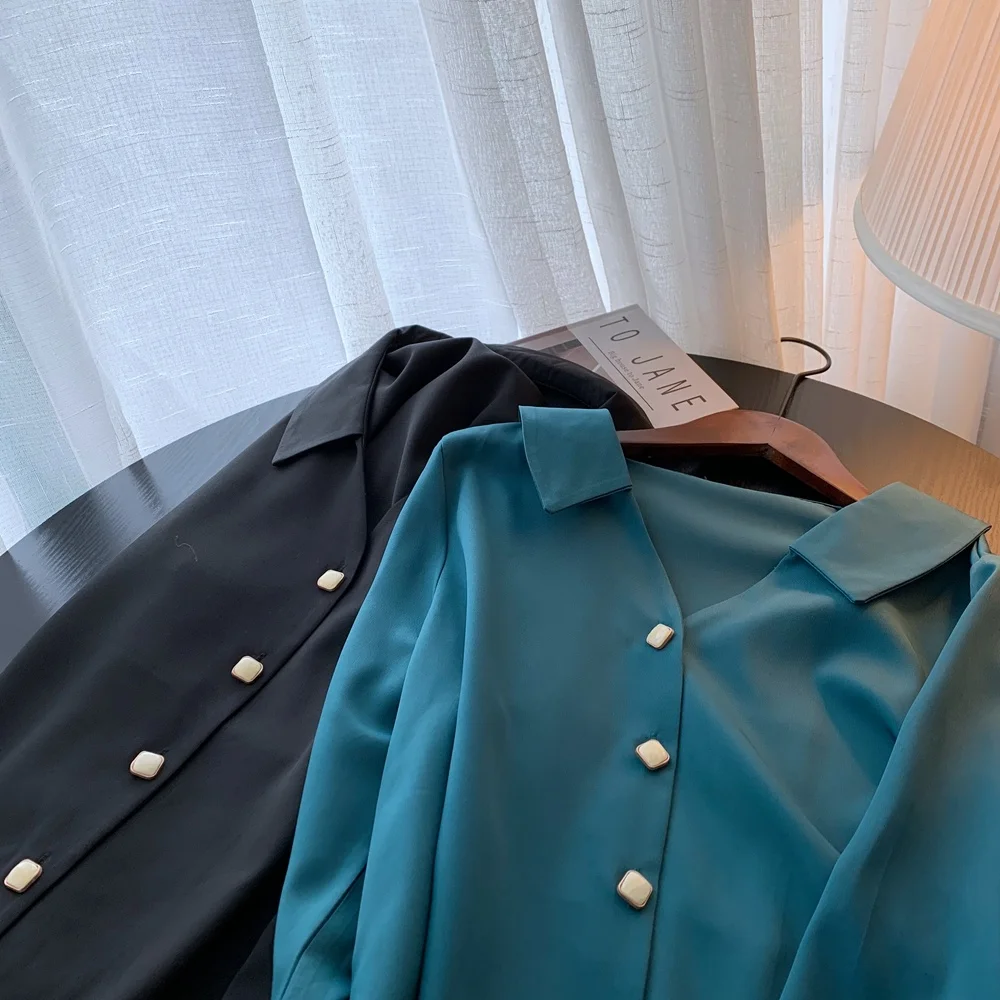 Дизайнерский стиль. Рубашка женская шифоновая с длинным рукавом блестящая ткань