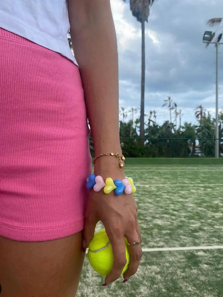 

Van Daisy Colorful Heart Bracelet for Women Girls Elastic Vintage Wristband Acrylic Beaded Wristlet for Party Y2K Jewelry