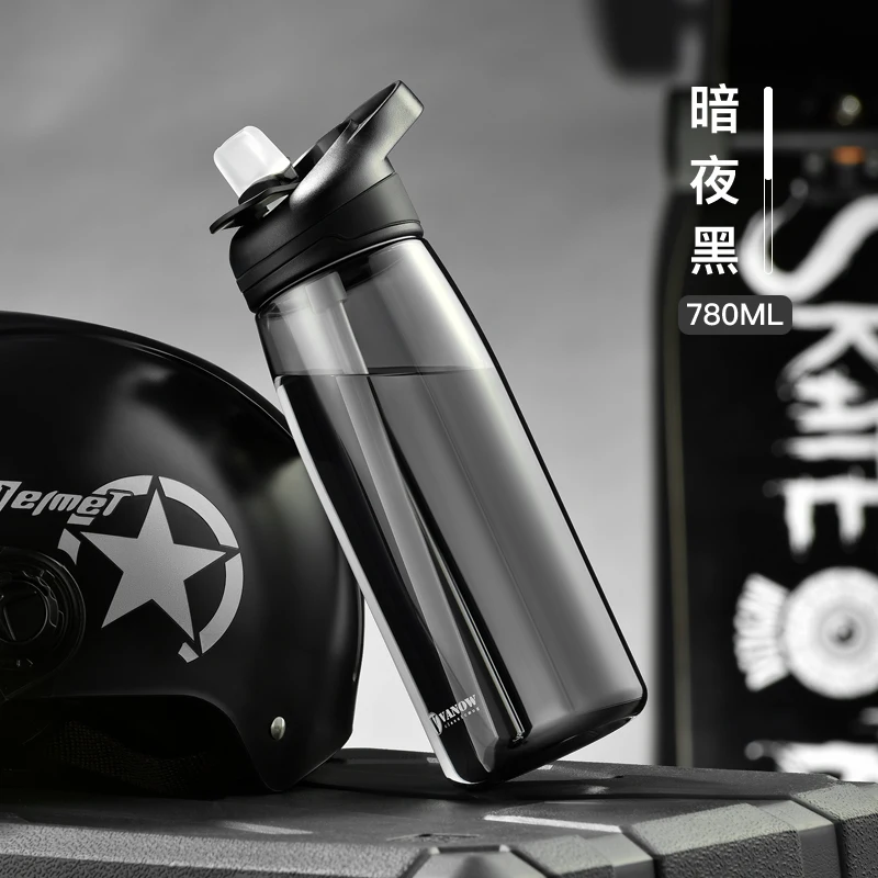 저렴한 체육관 맑은 물병 빨대 휴대용 음료 플라스틱 간단한 친환경 물병 스포츠 Articulos De Cocina Drinkware DE50SP