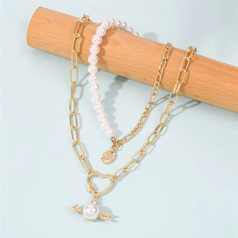 

Retro Punk Heart Arrow Layered Chain Necklace Neck Chains for Women Vintage Golden Hoop Metal Necklace 2020 Clavicle Jewelry New
