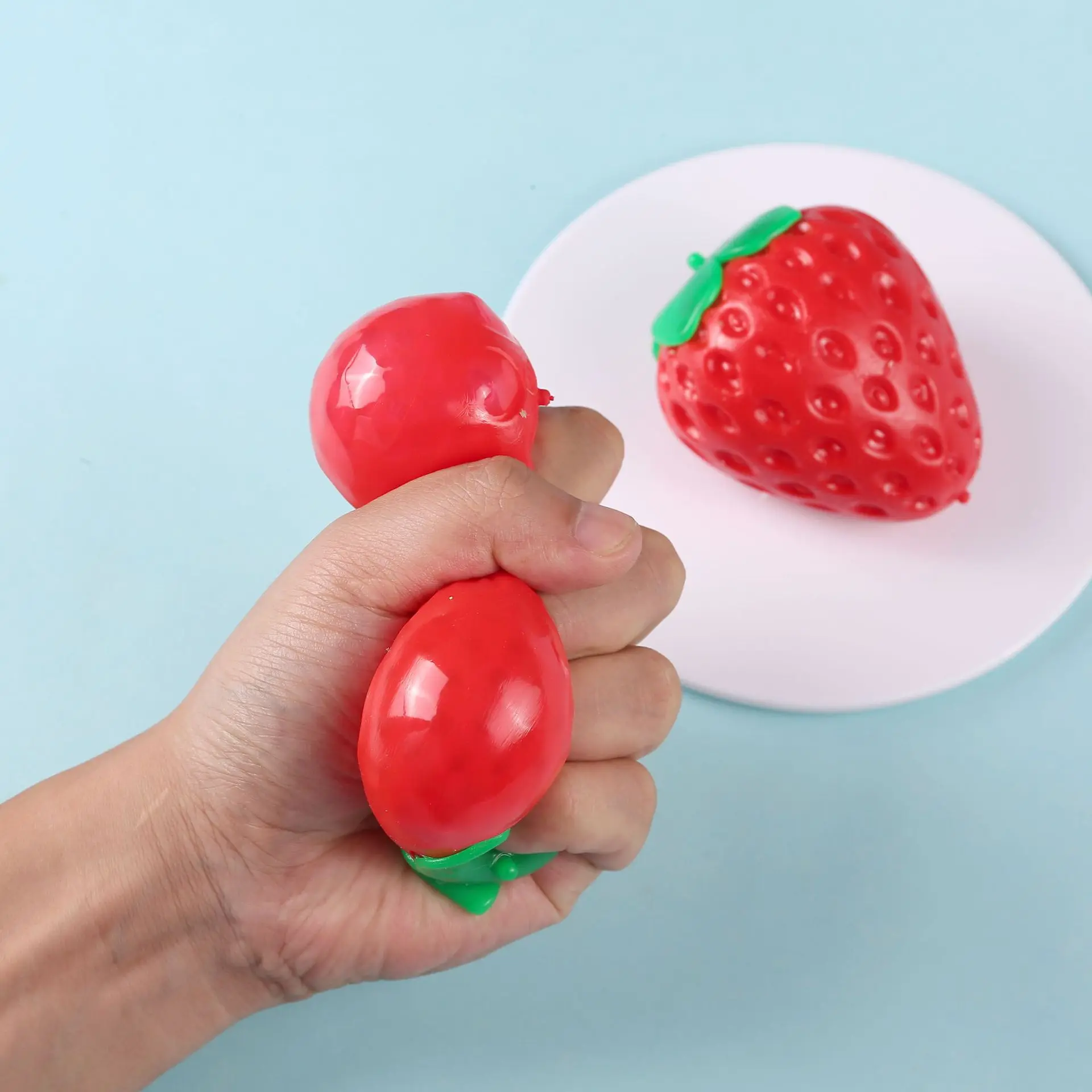 

Stress Relief Fruit Squeeze Decompression Toy Squishy Colorful Strawberry Ball Bubble Bead Ball Pinch Vent Ball Antistress Toy