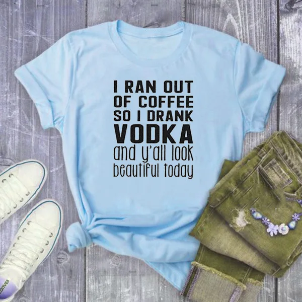 У меня закончился кофе с буквенным принтом Футболка для женщин коротким рукавом