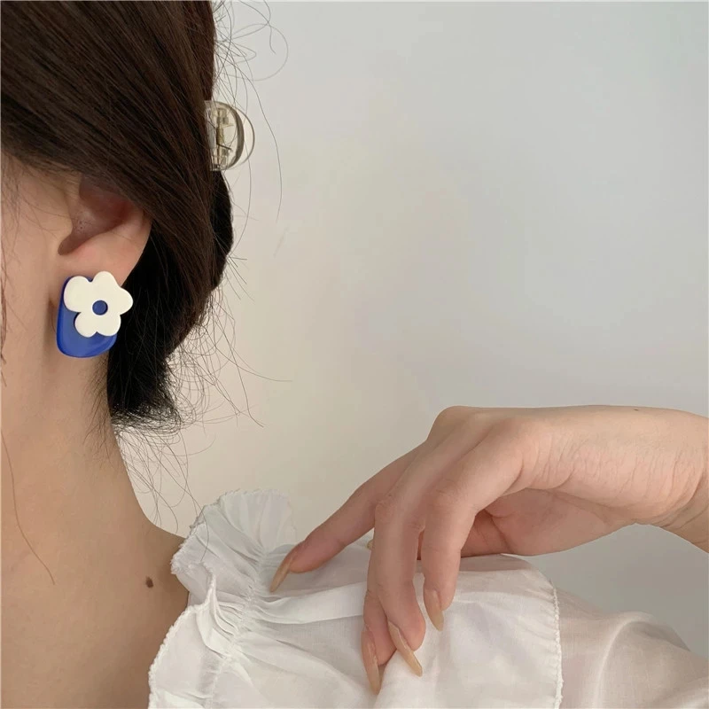 Женские Асимметричные акриловые серьги-тюльпаны AOMU Новые разноцветные висячие