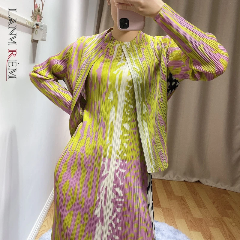 

LANMREM 2022 Autumn New Women's Clothes Printed Pleated Slim Short Style Coat For Famale Elastic Jacket YJ411