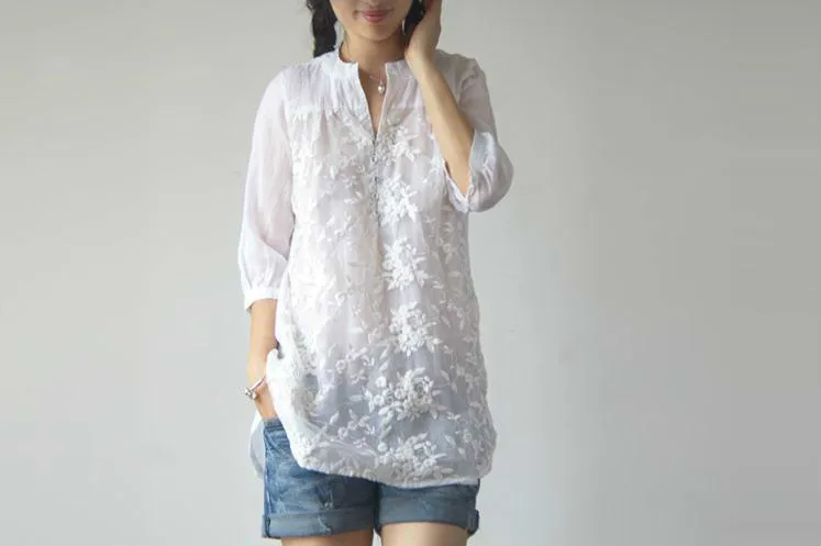 Летняя женская блузка с вышивкой и V-образным вырезом осенняя элегантная