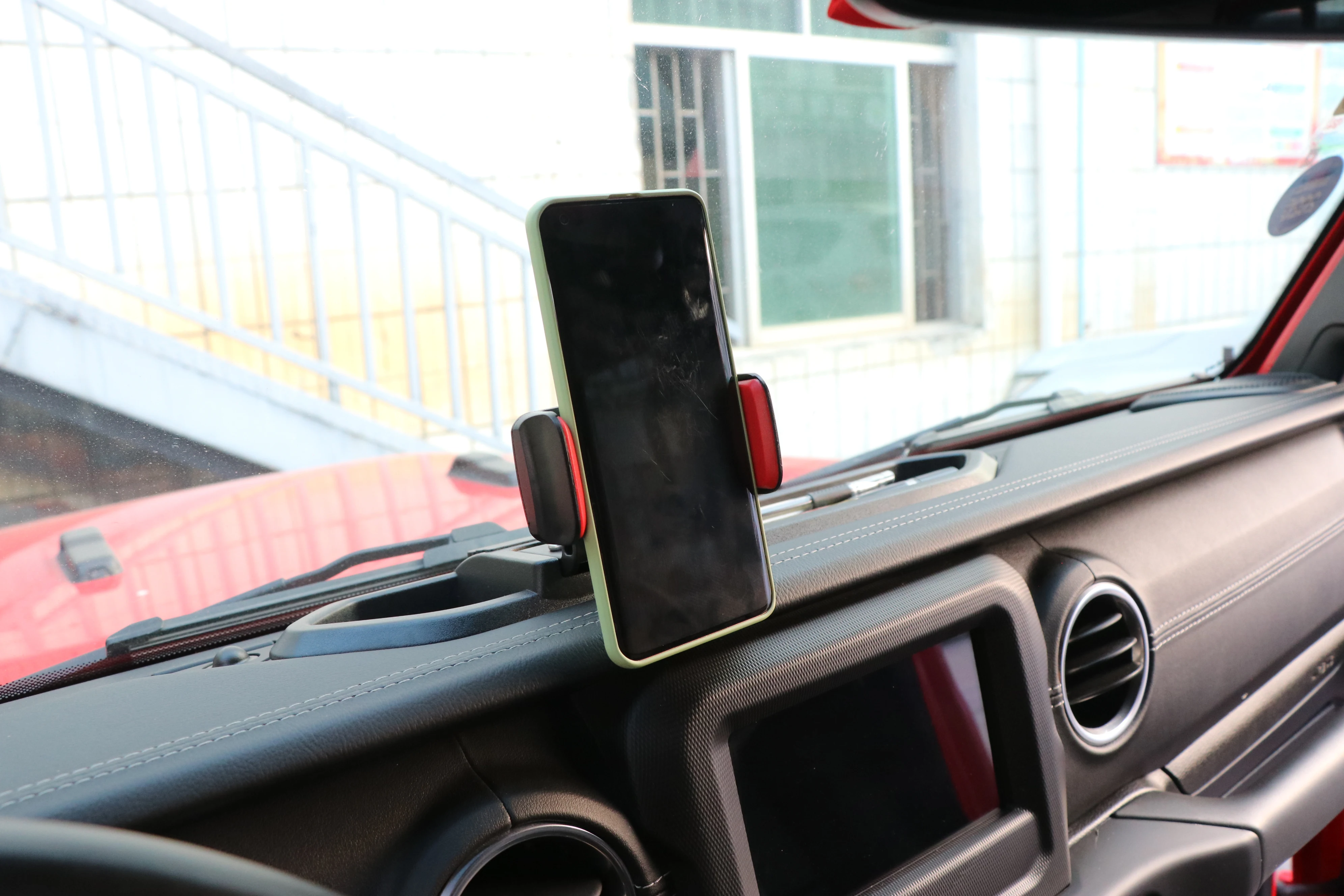 

ABS phone holer watercup bracket for Jeep JL 2018+ JL1202