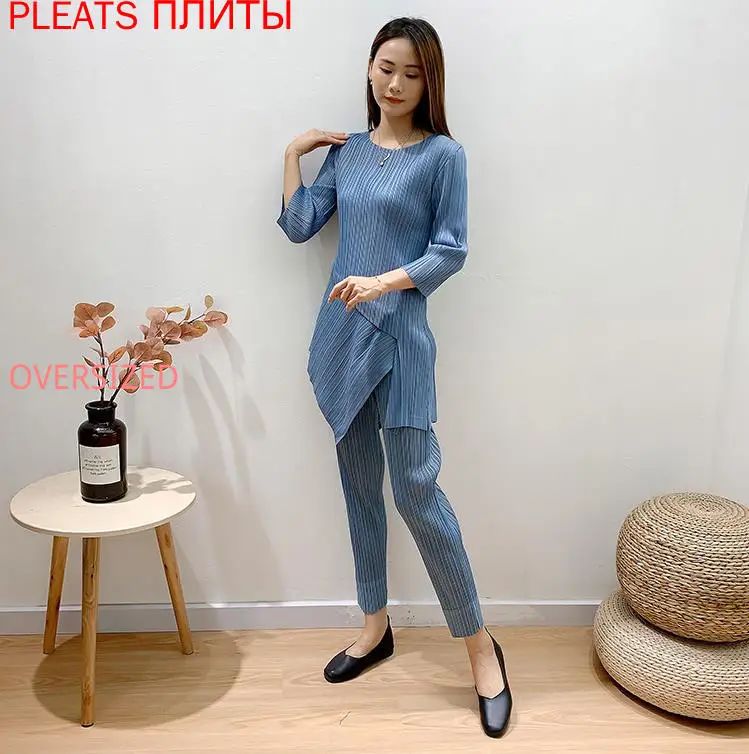 

Miyake Pleated Suit Women's Autumn New Royal Sister Age Reduction Leisure Fashion Temperament Goddess Two-piece Set Two Piece