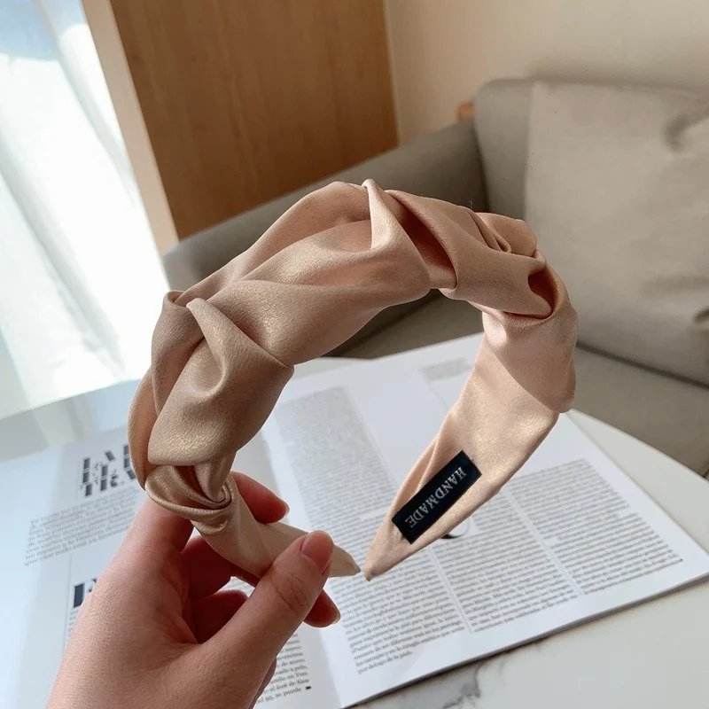 

Korean Vintage Exquisite Satin Solid Folds Pattern Hair Hoop Headbands Designer Woman Hair Band Ornament Accessories for Women