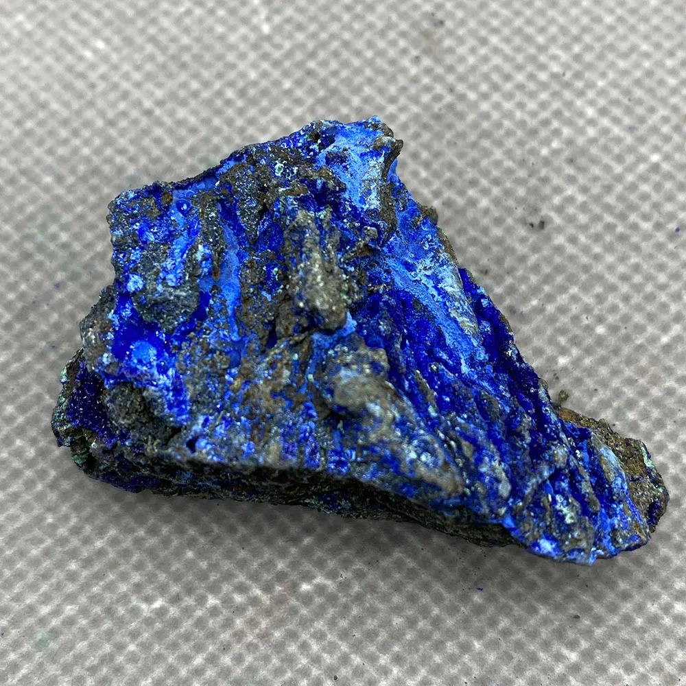 

Natural azurite mineral cristal espécime da província de anhui, china .