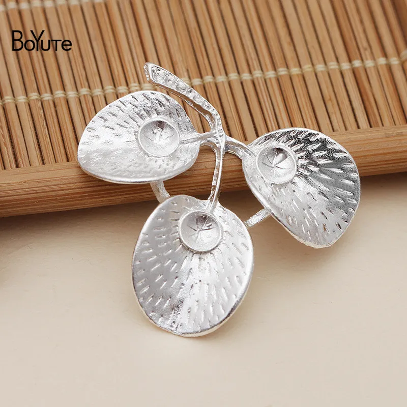 

BoYuTe Wholesale 10Pcs Metal Alloy 36*39MM Leaf Hand Made Materials Diy Jewelry Findings Components