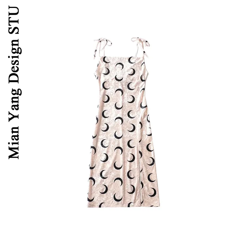 Сексуальное бархатное платье на бретелях в стиле ночного клуба средней длины