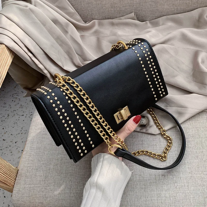 

Сумки через плечо из искусственной кожи с заклепками для женщин, сумка-мессенджер на плечо 2020, женские роскошные сумки, дизайнерская женска...