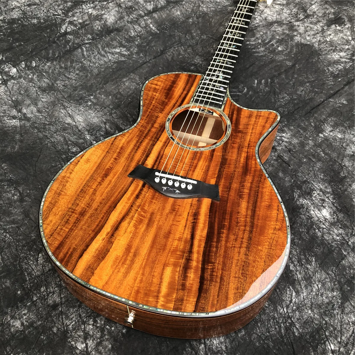 

Настоящая Акустическая гитара Cutaway 41 дюйм Koa Wood 916