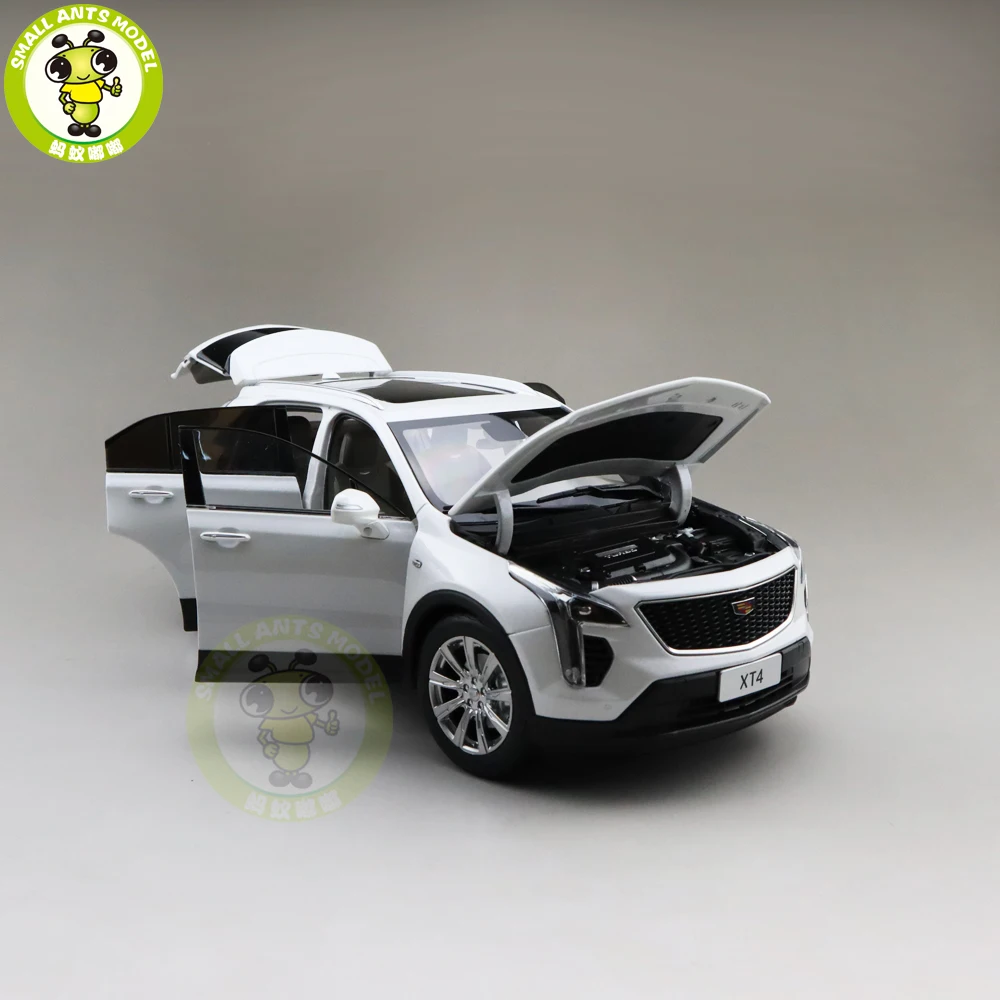 1/18 США GM Cadillac XT4 литой модельный автомобиль игрушка джип подарки для мальчиков и девочек