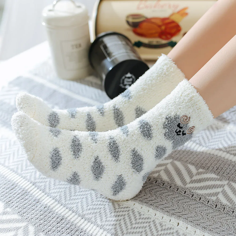 1 пара женские теплые носки для девочек хлопковые в горошек Разноцветные Милые