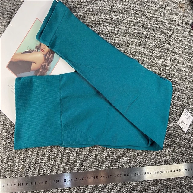 

Yoga Sets Women's 2 Piece Set Leggings + Elastic Sports Bras Woman Gym Clothing Fitness Sportswear Workout Seamless Sports Suits