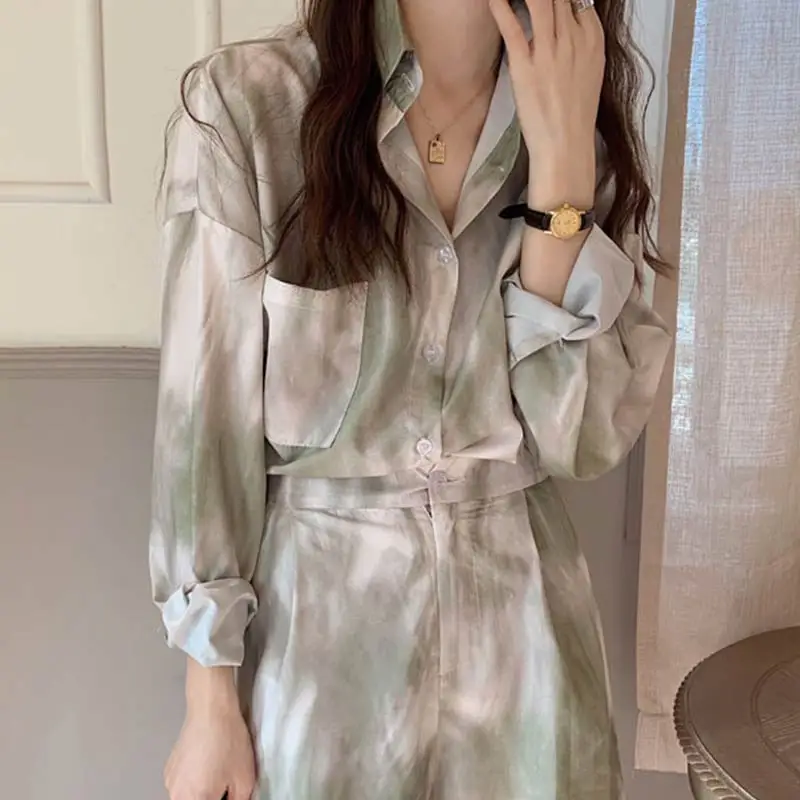 

Tie Dye Blouses Shirt Women Autumn Long Sleeve Button Up Tops Women 2021 Korean Style Leisure Shirts Blouse Blusas Mujer