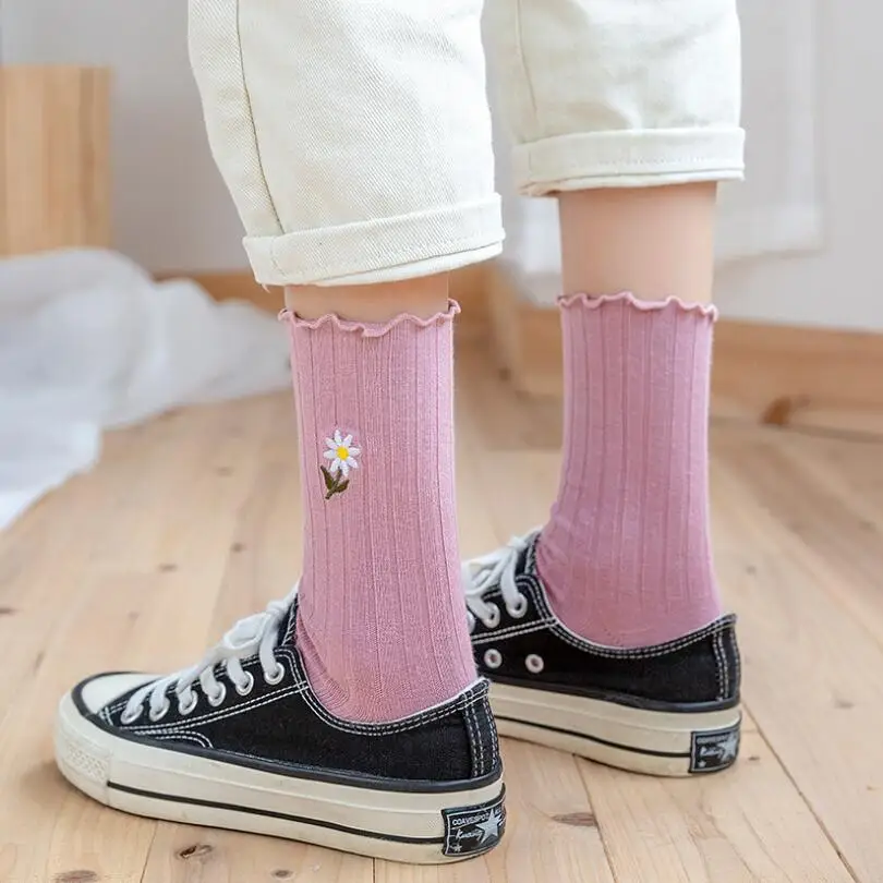 5 Pairs 8 Pairs Per Pack Women Cotton Embroidery Summer Ankle Socks Fashion Soft Girls Daisy Embroidered Ankle Socks